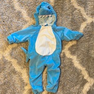 EUC baby shark costume!